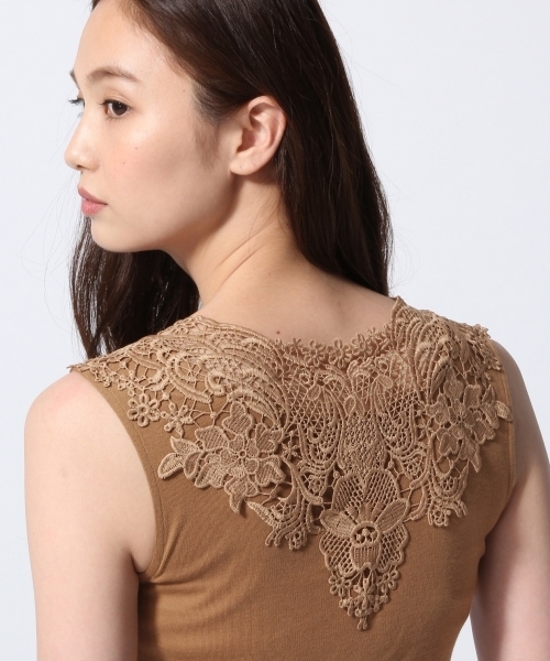 GLOBAL WORK（グローバルワーク）の「【抗菌防臭】バックフラワーレースタンク/764068（タンクトップ・レディース・ネイビー/ダークブラウン/ベージュ系その他/ワインレッド/ホワイト/ブラック・SMALL/LARGE/MEDIUM）」の4枚目の写真