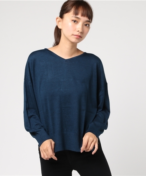 earth music&ecology（アースミュージックアンドエコロジー）の「バックVマルカンニットプルオーバー（ニット/セーター・レディース・ブラック/アイボリー/キャメル/ブルーグリーン/スモークピンク・FREE）」の3枚目の写真