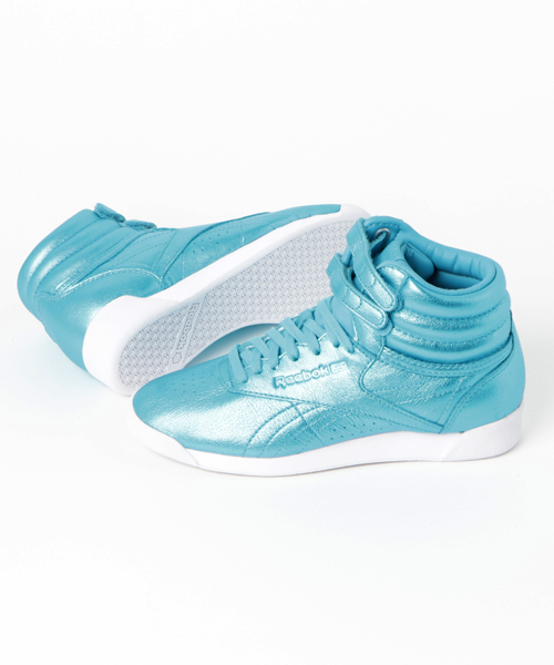 Reebok（リーボック）の「フリースタイル [F/S HI METALLIC]（スニーカー・レディース・ブルー系その他/ピンク系その他・23.0cm/25.0cm/26.0cm/22.5cm/23.5cm/24.5cm/24.0cm/25.5cm）」の3枚目の写真