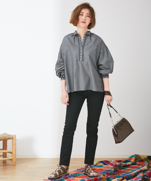 Abahouse Devinette（ドゥヴィネット）の「ヴィンテージギャザーブラウス（シャツ/ブラウス・レディース・ホワイト/ブラック・FREE）」の12枚目の写真