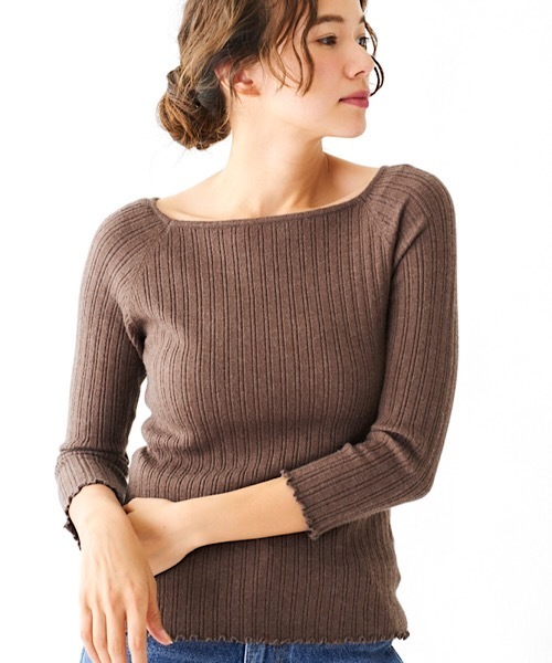 flower（フラワー）の「レディリブニット（Tシャツ/カットソー・レディース・ブラック/ブラウン/アイボリー・FREE）」の2枚目の写真