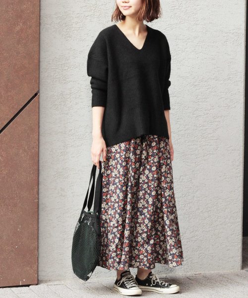 JOURNAL STANDARD relume（ジャーナルスタンダード　レリューム）の「フラワープリント マーメイドスカート◆（スカート・レディース・ブラック/ネイビー・FREE）」の11枚目の写真