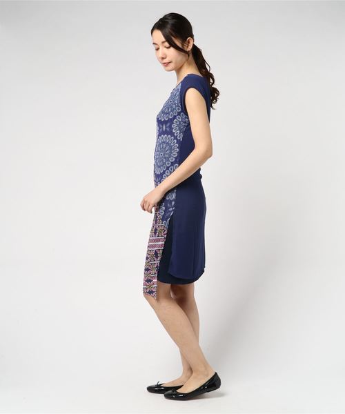 Desigual（デシグアル）の「ドレスショート袖（ワンピース・レディース・ブルー・2L/3L/S/M/L/4L）」の3枚目の写真