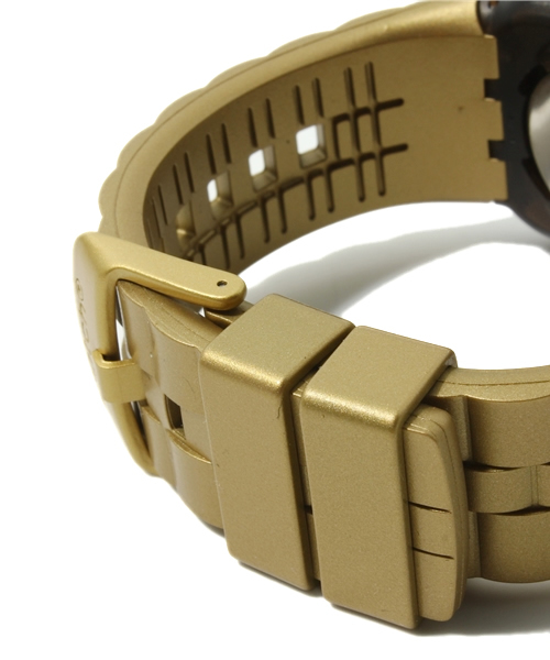 BEAUTY&YOUTH UNITED ARROWS(ビューティーアンドユースユナイテッドアローズ)の「<SWATCH> DIGITAL GOLD BUMP¨§(アナログ腕時計・メンズ・ゴールド・ONE)」の5枚目の写真
