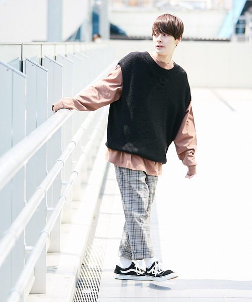 kutir（クティール）の「リラックスクロップドテーパードパンツ（スラックス・メンズ・ブラック/グレー系その他/ベージュ系その他・SMALL/MEDIUM/LARGE）」の11枚目の写真