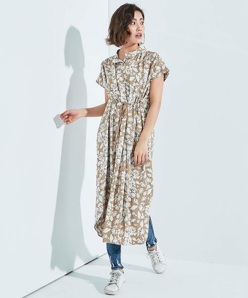 OSYAREVO(オシャレボ)の「フラワードロストワンピース(ワンピース・レディース・ベージュ/ネイビー/ブルー・38)」の1枚目の写真