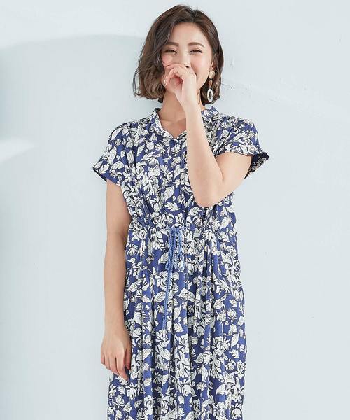 OSYAREVO(オシャレボ)の「フラワードロストワンピース(ワンピース・レディース・ベージュ/ネイビー/ブルー・38)」の4枚目の写真
