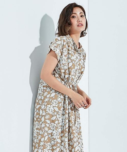 OSYAREVO(オシャレボ)の「フラワードロストワンピース(ワンピース・レディース・ベージュ/ネイビー/ブルー・38)」の9枚目の写真