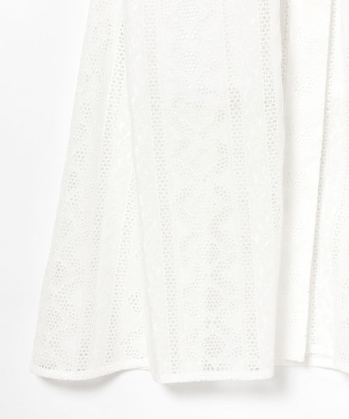 Demi-Luxe BEAMS(デミルクス ビームス)の「AVERY ROW / 別注 レースガウンワンピース(ワンピース・レディース・ホワイト/ブラック・ONE SIZE)」の7枚目の写真