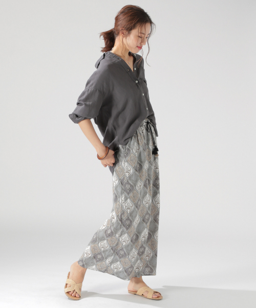 BAYFLOW(ベイフロー)の「リネンレーヨンシャツ(シャツ/ブラウス・レディース・ホワイト/ベージュ/カーキ/チャコール・FREE)」の5枚目の写真