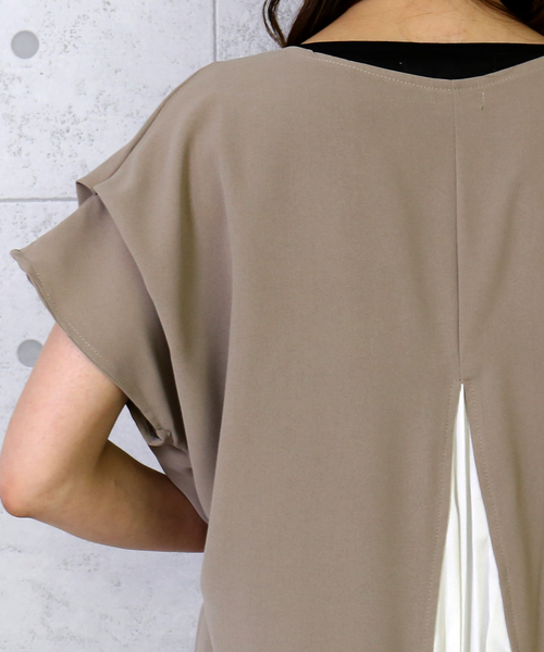 n'ee-ne（ネーネ）の「バックプリーツガウンワンピース（ワンピース・レディース・ブラック/モカ/グレイッシュベージュ/サンドベージュ・FREE）」の7枚目の写真