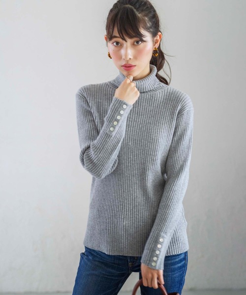 GeeRA(ジーラ)の「袖ボタンタートルリブニット(ニット/セーター・レディース・ブラック/ベージュ/グレー・MEDIUM/LARGE/X-LARGE)」の3枚目の写真