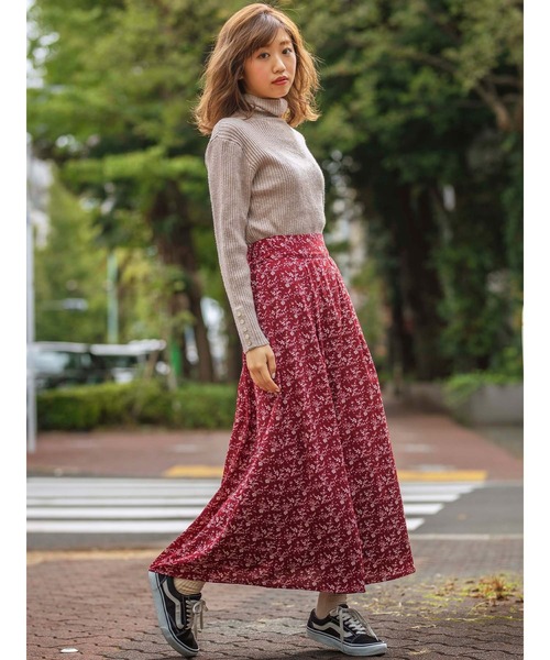 GeeRA(ジーラ)の「袖ボタンタートルリブニット(ニット/セーター・レディース・ブラック/ベージュ/グレー・MEDIUM/LARGE/X-LARGE)」の11枚目の写真