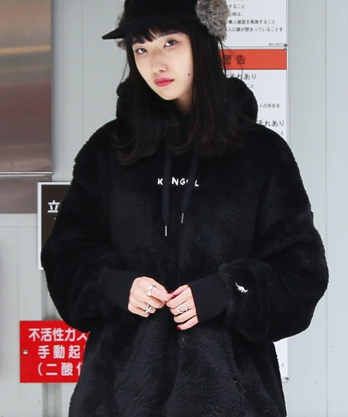 KANGOL（カンゴール）の「KANGOL / カンゴール 別注 コラボ オーバーサイズ  ボア フリース プルオーバー パーカー（パーカー・メンズ・ブラック/ベージュ/オフホワイト/ネイビー/ブラウン/グレイッシュベージュ/モカ/グレー系その他/ブラック系その他/ブラウン系その他/ベージュ系その他/ホワイト系その他/グレー系その他2/グレー系その他3・SMALL/MEDIUM/LARGE/X-LARGE）」の22枚目の写真