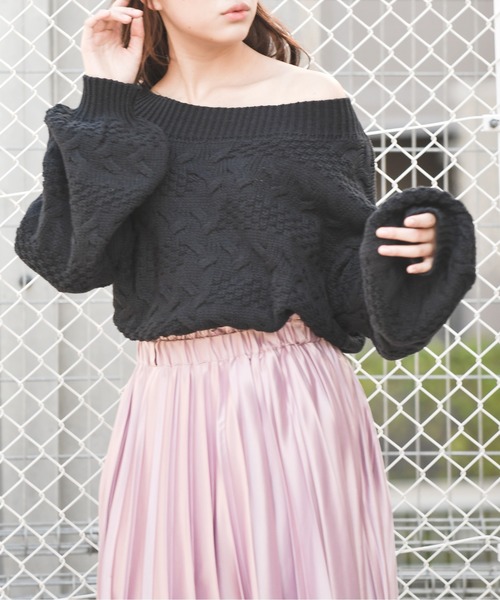 Heather（ヘザー）の「ガラアミボリュームニット  859153（ニット/セーター・レディース・ブラック/ベージュ/ブラウン/アイボリー・FREE）」の3枚目の写真