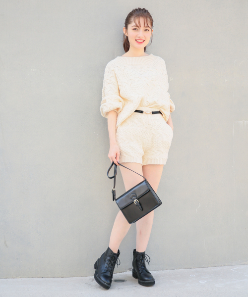 Heather（ヘザー）の「ガラアミボリュームニット  859153（ニット/セーター・レディース・ブラック/ベージュ/ブラウン/アイボリー・FREE）」の6枚目の写真