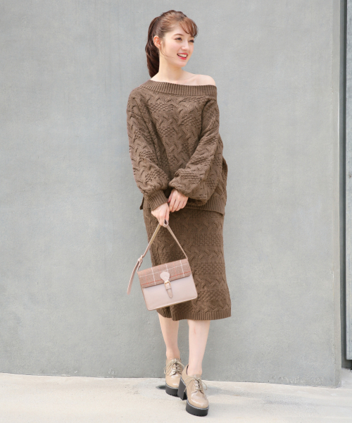 Heather（ヘザー）の「ガラアミボリュームニット  859153（ニット/セーター・レディース・ブラック/ベージュ/ブラウン/アイボリー・FREE）」の8枚目の写真