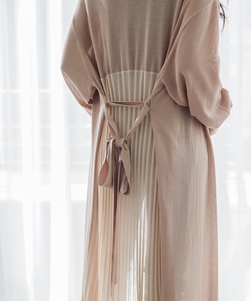 LIPSERVICE（リップサービス）の「シアープリーツ切替ロングニットカーディガン（カーディガン/ボレロ・レディース・ホワイト/ブラック/ベージュ/ブラウン・S/M）」の7枚目の写真