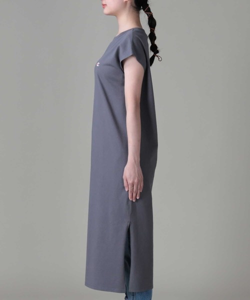Champion（チャンピオン）の「【Champion】フレンチスリーブワンピース（ワンピース・レディース・ホワイト/ダークグレー/ブラック・M/L）」の10枚目の写真