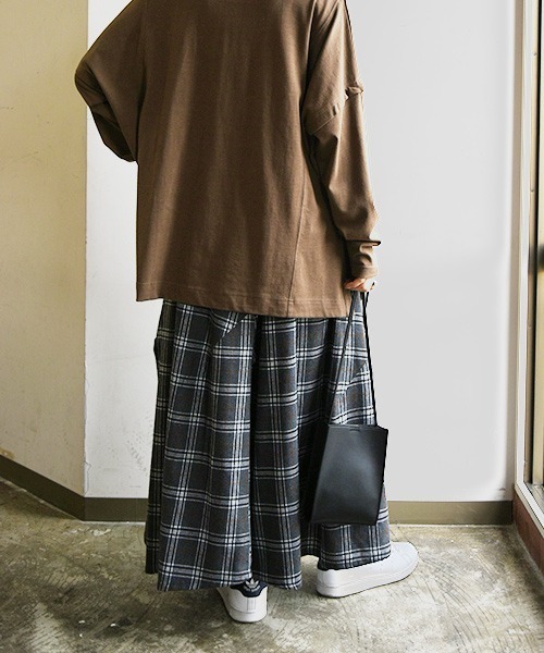 and it_(アンドイット)の「立体ネルチェック切替タックスカート(スカート・レディース・ブラック/グレー・FREE)」の16枚目の写真
