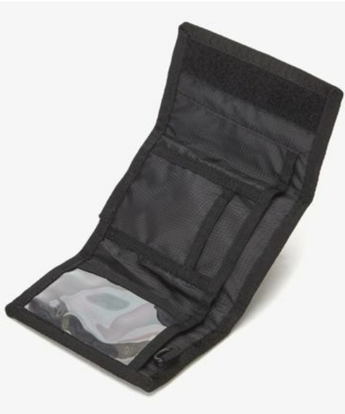 THE NORTH FACE（ザノースフェイス）の「【THE NORTH FACE(ザ・ノース・フェイス)】/FLAP WALLET MINI/ネックストラップ ウォレット（財布・メンズ・ブラック/レッド・FREE）」の14枚目の写真