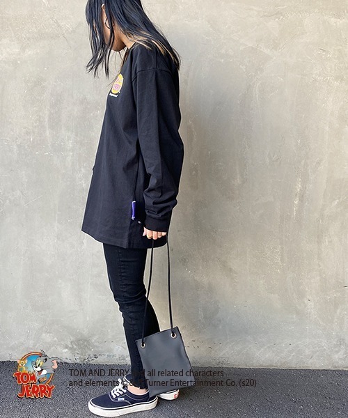 B ONE SOUL（ビーワンソウル）の「【WEB限定】[SEQUENCE BY B-ONE-SOUL/シークエンス] トムとジェリー バックプリントTシャツ（Tシャツ/カットソー・レディース・ホワイト/ブラック/パープル・L/XL/M）」の7枚目の写真