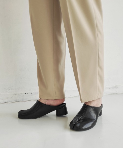 VACANCY（ヴァカンシー）の「足袋ミュールサンダル（サンダル・レディース・ホワイト/ブラック/シルバー・SMALL/MEDIUM/LARGE）」の7枚目の写真