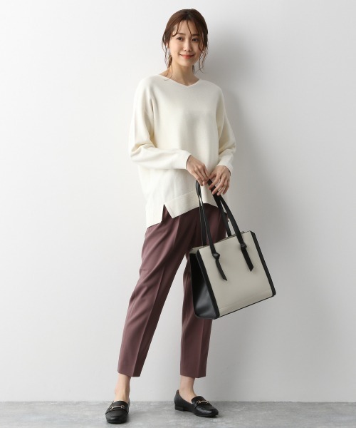 GLOBAL WORK（グローバルワーク）の「トリプルイージーVネックプルオーバー/924437（ニット/セーター・レディース・ベージュ系その他3/ベージュ/ライトブルー/ホワイト/ライトグレー/パープル系その他2/ライトベージュ/ネイビー・SMALL/MEDIUM/LARGE）」の22枚目の写真