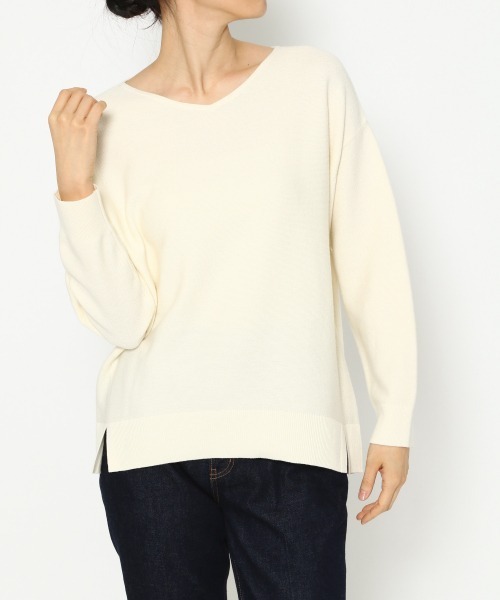 GLOBAL WORK（グローバルワーク）の「トリプルイージーVネックプルオーバー/924437（ニット/セーター・レディース・ベージュ系その他3/ベージュ/ライトブルー/ホワイト/ライトグレー/パープル系その他2/ライトベージュ/ネイビー・SMALL/MEDIUM/LARGE）」の14枚目の写真