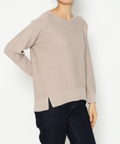 GLOBAL WORK（グローバルワーク）の「トリプルイージーVネックプルオーバー/924437（ニット/セーター・レディース・ベージュ系その他3/ベージュ/ライトブルー/ホワイト/ライトグレー/パープル系その他2/ライトベージュ/ネイビー・SMALL/MEDIUM/LARGE）」の19枚目の写真