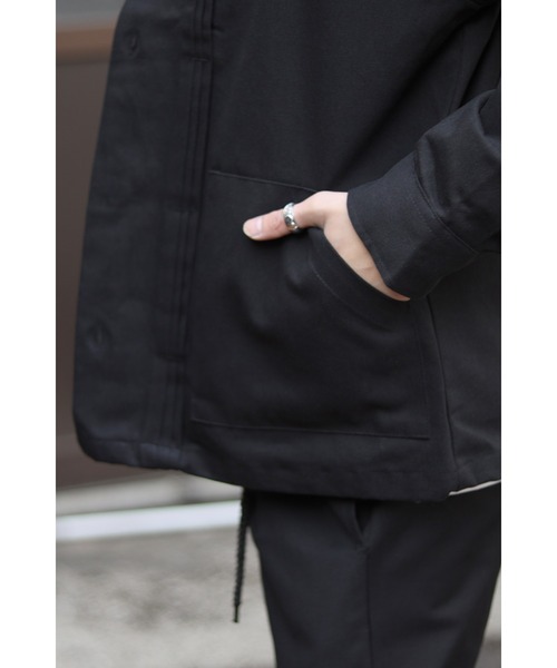 CREARE -LINO-（クレアーレリノ）の「オーバーサイズ ツイル タックジャケット（デニムジャケット・メンズ・ダークグレー/ネイビー/ブラック・FREE）」の19枚目の写真