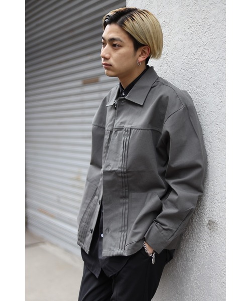 CREARE -LINO-（クレアーレリノ）の「オーバーサイズ ツイル タックジャケット（デニムジャケット・メンズ・ダークグレー/ネイビー/ブラック・FREE）」の16枚目の写真