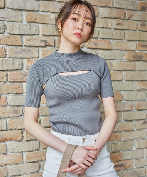 LIPSERVICE（リップサービス）の「ショートモックレイヤードニット（ニット/セーター・レディース・ホワイト/ブラック/グレー/イエロー×グリーン・FREE）」の4枚目の写真