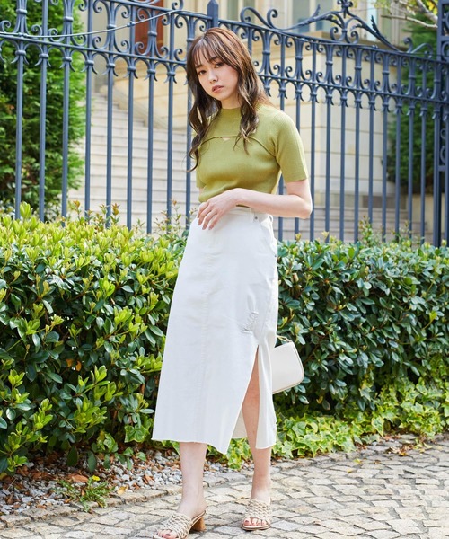 LIPSERVICE（リップサービス）の「ショートモックレイヤードニット（ニット/セーター・レディース・ホワイト/ブラック/グレー/イエロー×グリーン・FREE）」の11枚目の写真