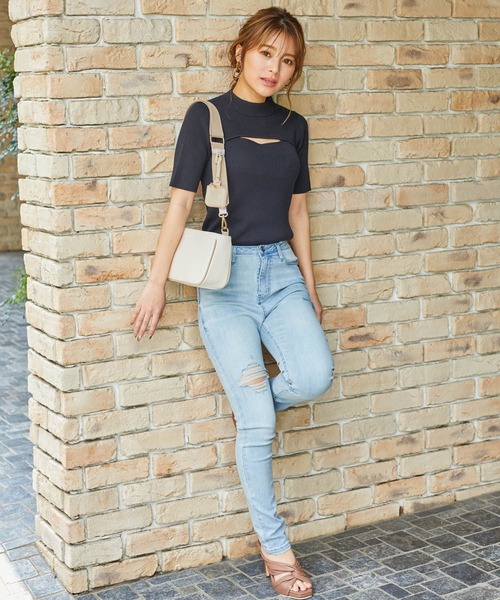 LIPSERVICE（リップサービス）の「ショートモックレイヤードニット（ニット/セーター・レディース・ホワイト/ブラック/グレー/イエロー×グリーン・FREE）」の16枚目の写真