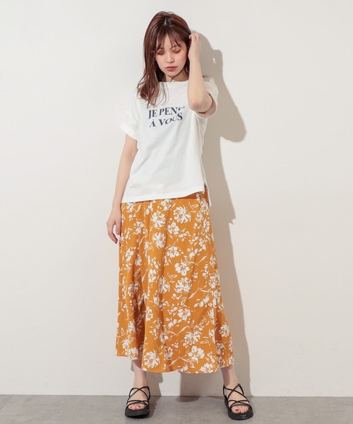 natural couture(ナチュラルクチュール)の「単色花柄スカート(スカート・レディース・アイボリー/イエロー/ブラック・FREE)」の19枚目の写真