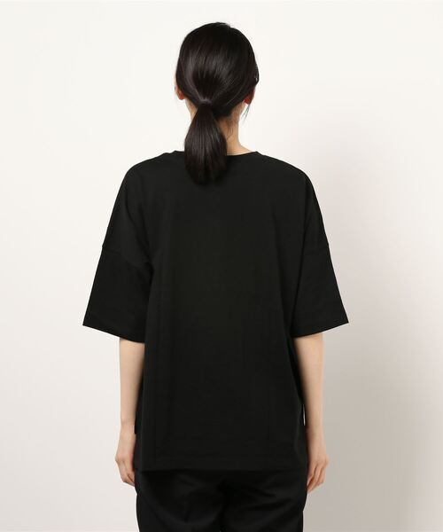 MARY QUANT(マリークワント)の「エンブロメッセージ プルオーバー(Tシャツ/カットソー・レディース・ブラウン/ブラック・M)」の12枚目の写真