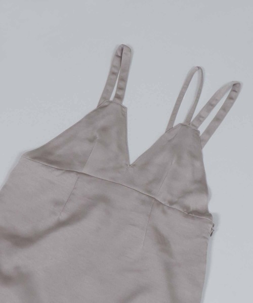 &g'aime（アンジェム）の「【&g’aime】マットサテンキャミワンピース（ワンピース・レディース・ブラック/カーキ/グレイッシュベージュ・FREE）」の12枚目の写真