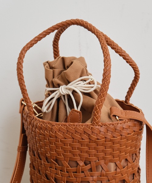 CIAOPANIC TYPY（チャオパニックティピー）の「メッシュ編み巾着ショルダー（ショルダーバッグ・レディース・ブラック/ブルー/オフホワイト/キャメル・ONE SIZE）」の13枚目の写真