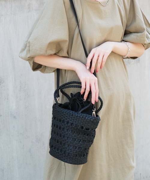 CIAOPANIC TYPY（チャオパニックティピー）の「メッシュ編み巾着ショルダー（ショルダーバッグ・レディース・ブラック/ブルー/オフホワイト/キャメル・ONE SIZE）」の5枚目の写真