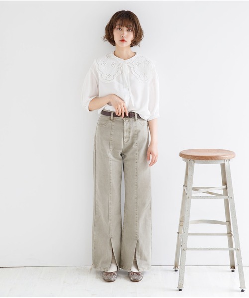 mikke(ミッケ)の「カツラギデニム フロントスリット フレアパンツ(デニムパンツ・レディース・チャコールグレー/ライトブルー/ネイビー/カーキ/ブルー/キナリ・S/M/L)」の9枚目の写真