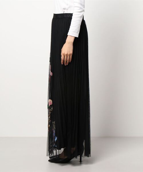 Desigual（デシグアル）の「ダブルレイヤード ロングプリーツスカート（スカート・レディース・ブラック・L/S/M）」の2枚目の写真