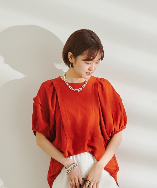 DouDou(ドゥドゥ)の「ボリュームスリーブタックブラウス(シャツ/ブラウス・レディース・ブラック/カーキ/オレンジ・FREE)」の1枚目の写真