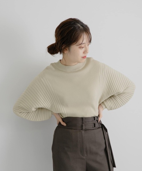 LAATO（ラート）の「BALLOON KNIT（ニット/セーター・レディース・オフホワイト/パープル・FREE）」の4枚目の写真