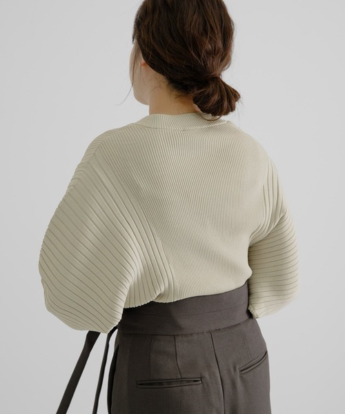 LAATO（ラート）の「BALLOON KNIT（ニット/セーター・レディース・オフホワイト/パープル・FREE）」の5枚目の写真