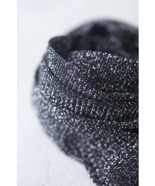 サッと着用するだけ。肌隠しの煌めきアームカバー