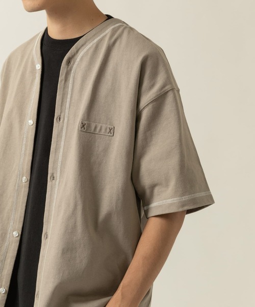 ITEMS URBANRESEARCH(アイテムズ アーバンリサーチ)の「ベースボール半袖シャツ(シャツ/ブラウス・メンズ・カーキ/オフホワイト/ベージュ・MEDIUM/LARGE)」の2枚目の写真