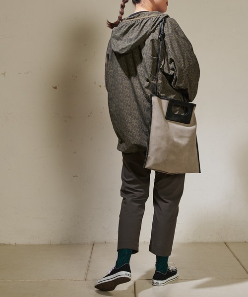 ear PAPILLONNER（イアパピヨネ）の「【牛革】くり手スエード調2WAY  