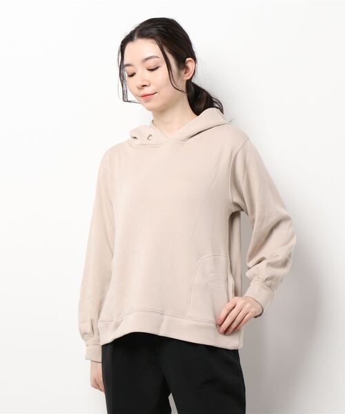BELLUNA PLUS(ベルーナ)の「あったか裏ファーハトメデザインパーカー(パーカー・レディース・ライトカーキ/ブラック/ピンクベージュ/アイボリー・LARGE/MEDIUM/X-LARGE)」の11枚目の写真