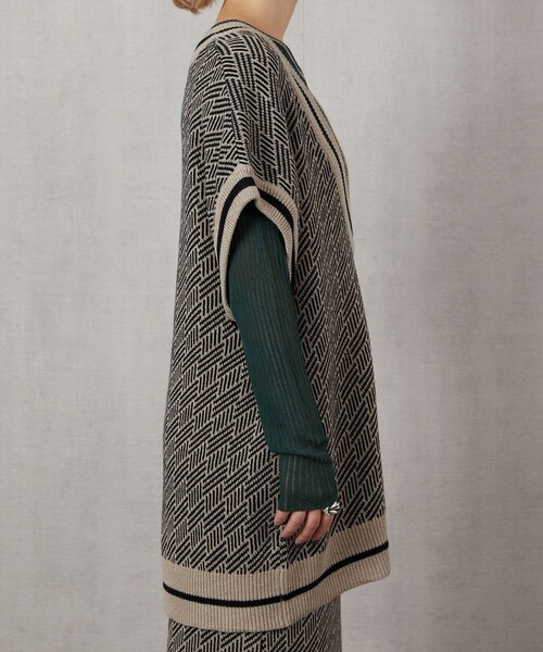 FREAK'S STORE(フリークスストア)の「▽【WEB限定】ジャガードビッグベスト(ベスト・レディース・ブラック/ベージュ/オリーブ・フリ-)」の6枚目の写真